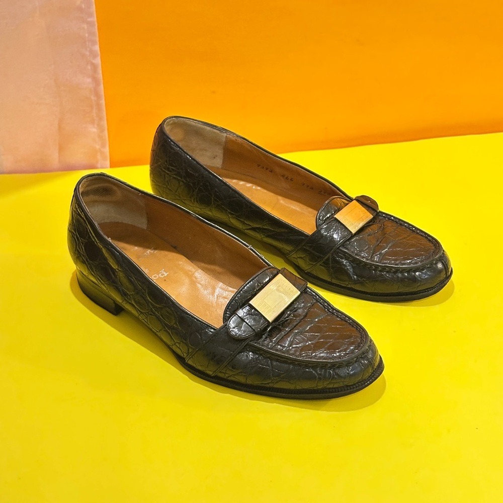 Polo by Ralph Lauren Women Black Crocodile-Embossed Loafers - Picture 10 of 15